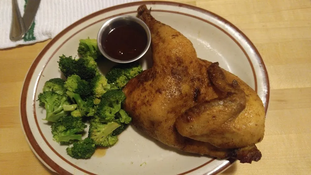 Half Chicken 1 4 Was to Go with Broccoli